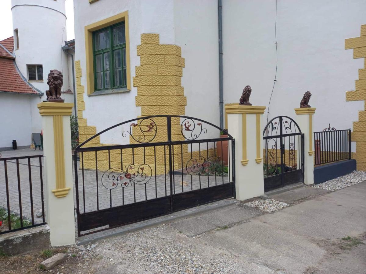 Meller-Kastely Villa Csurgo Exteriör bild